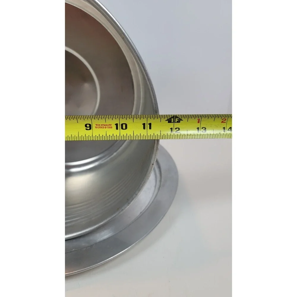 Vintage‎ Regal Ware Aluminum Covered Cake Carrier with Handle & Locking Lid